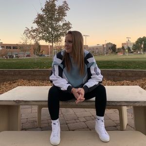 Meet your Posher, Hunter